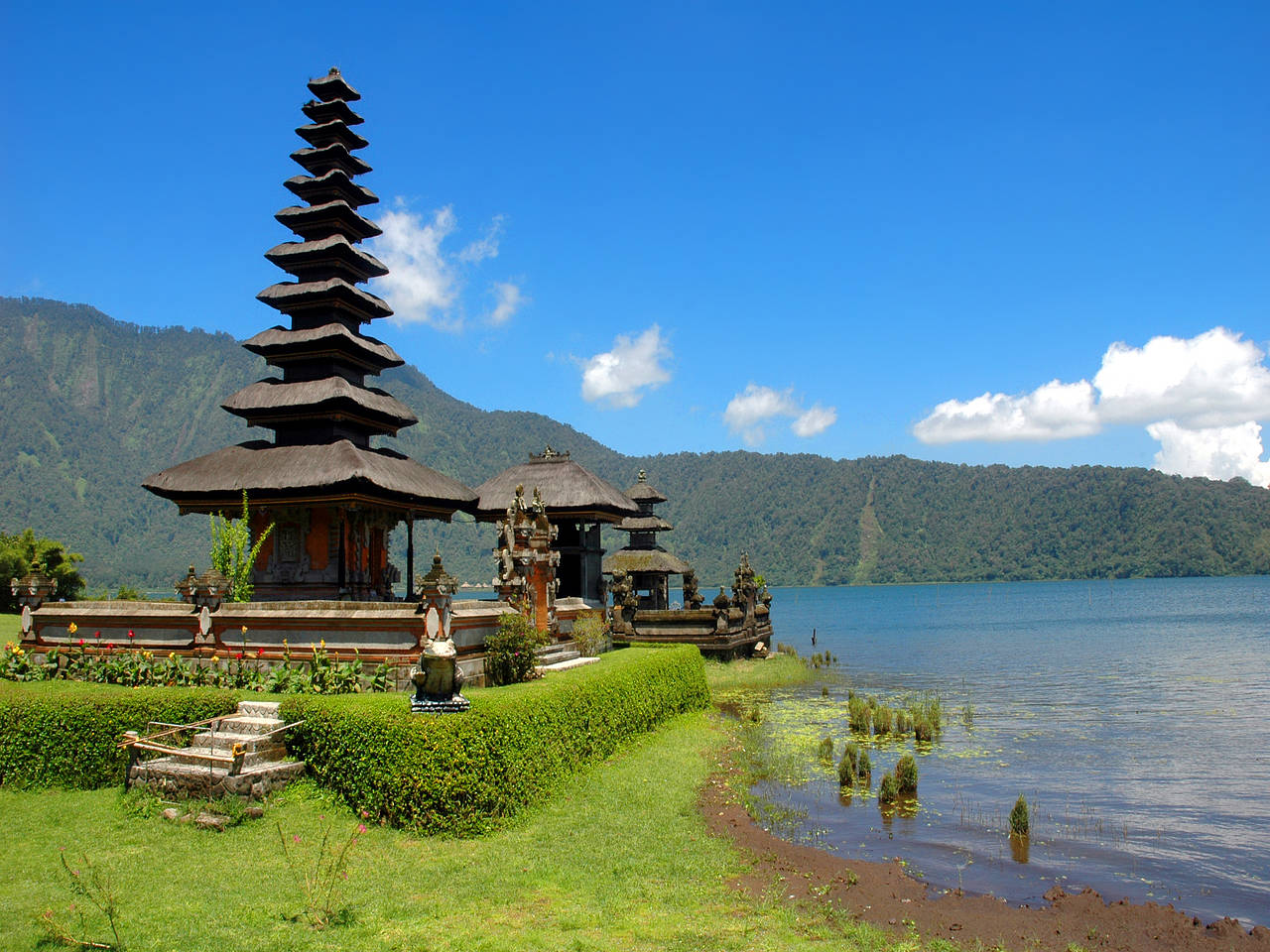 Foto Pura Ulun Danu Bratan - 